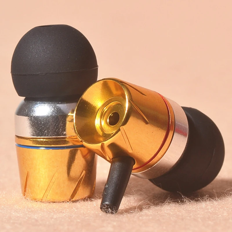 

1 пара, внешний корпус из алюминиевого сплава для наушников