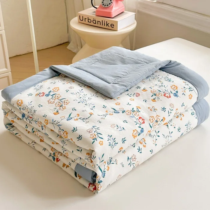 

Летнее стеганое одеяло из полиэстера и хлопка