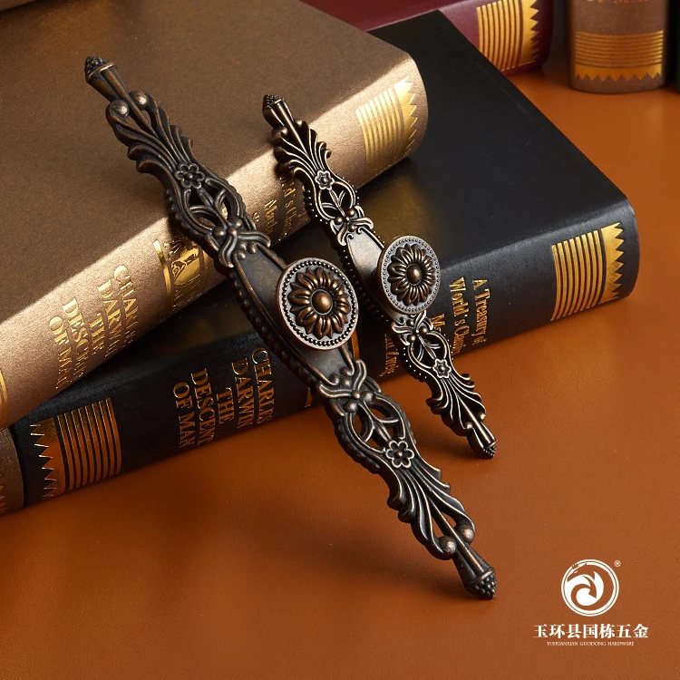 

Bronze Vintage Furniture Handles Bedside Table Desk Drawer Pulls Cupboard Shoe Cabinet Wardrobe Cabinet Zinc Alloy Door Knob