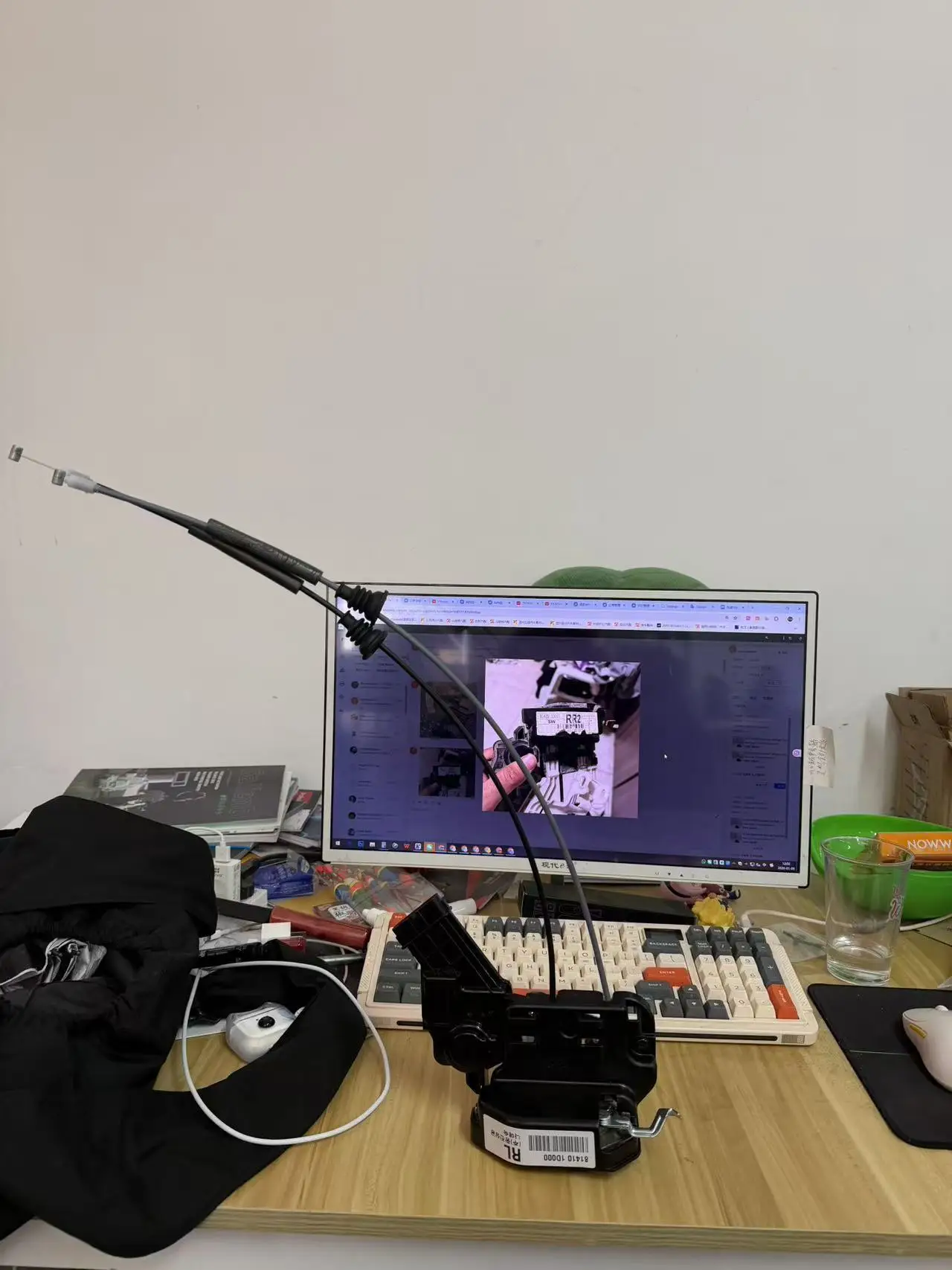 

813101D000 Привод замка передней задней левой и правой двери для Kia Carens 2007-2011 2012 813201D020 814101D010 814201D010