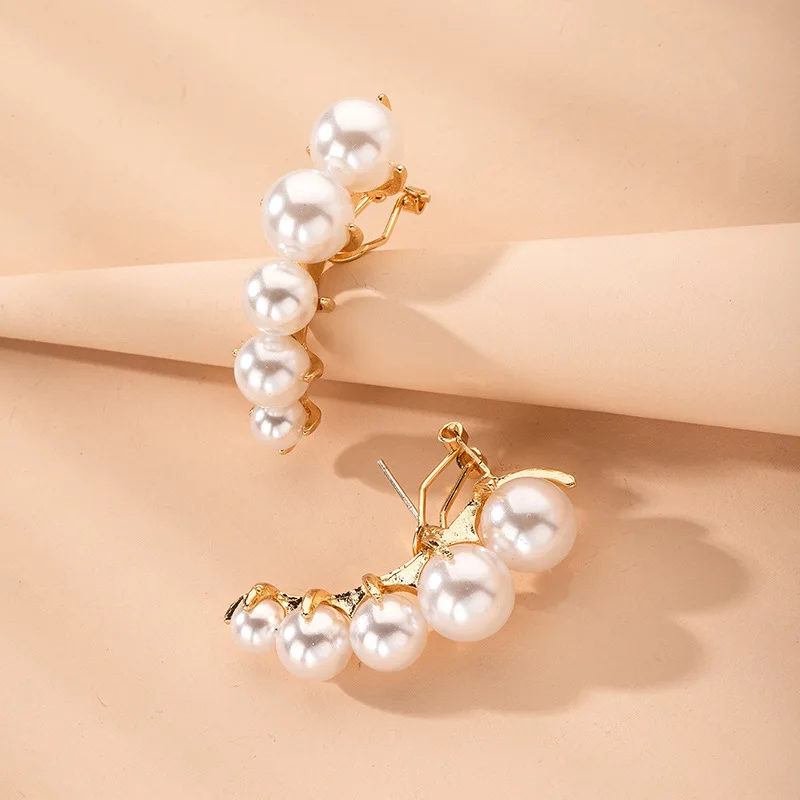 

Korean Retro Simple Pearl Stud Earrings for Women Party Fashion Exaggeration Girls Earring Clip Trendy 2022 Wedding Jewelry