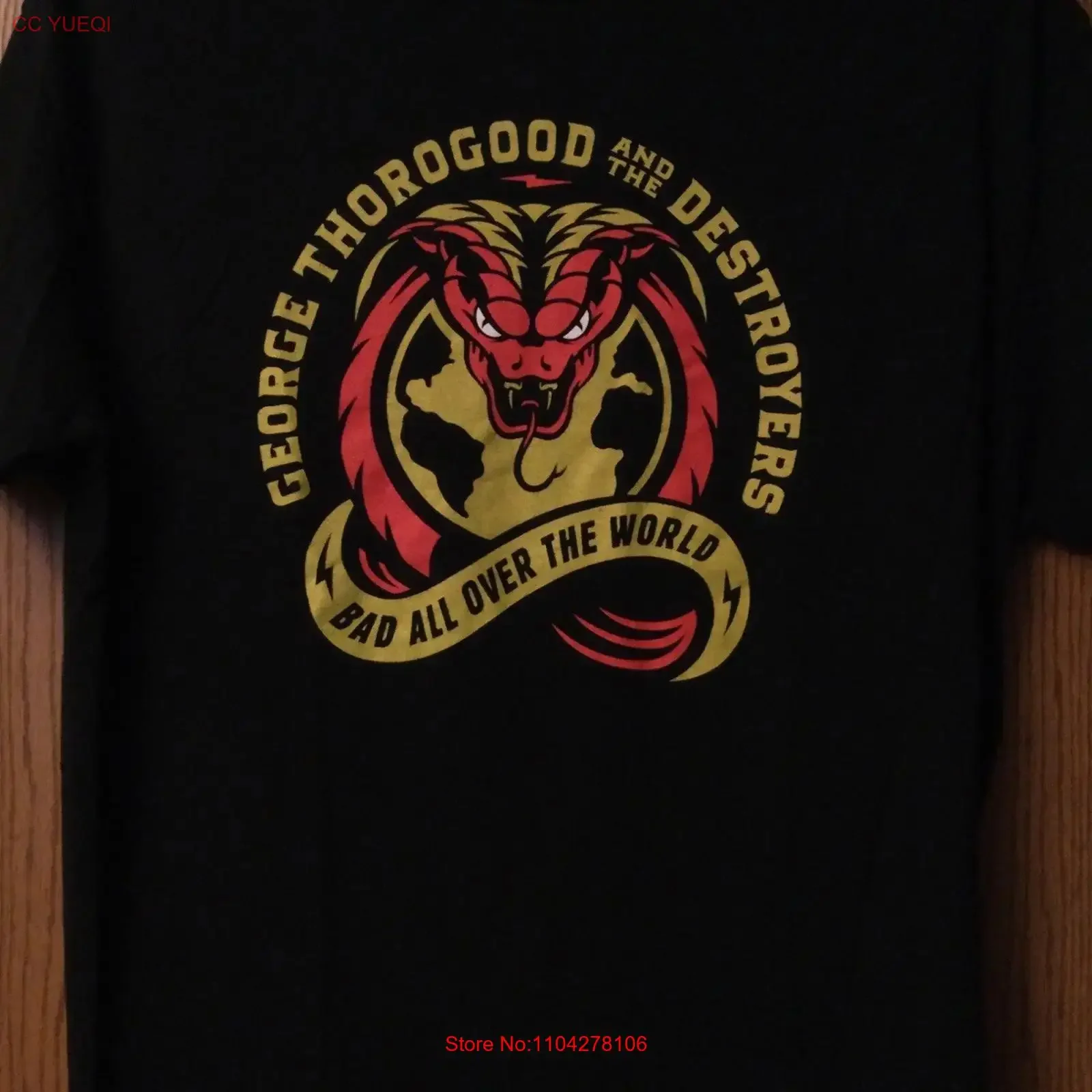 Фото Футболка унисекс George Thorogood Destroyers 50 Years Of Rock Est 1973, черная, без бирки, винтажная, с эффектом потертости, с графическим принтом, эластичная, повседневная №1