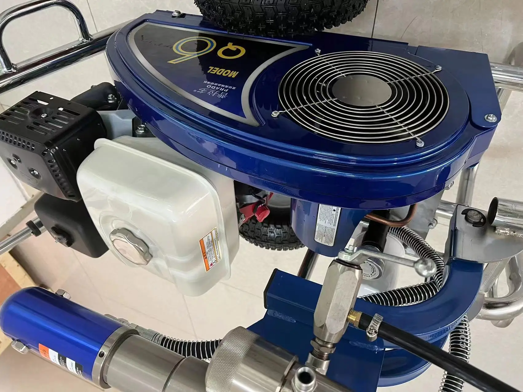 НОВАЯ машина для безвоздушного распыления шпаклевки высокого давления 8 л/мин с