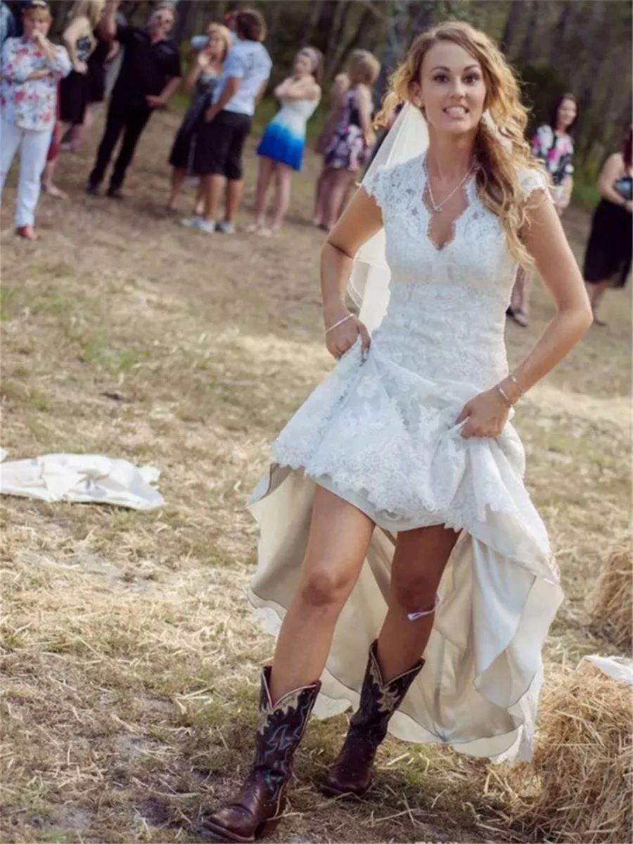

A-line knee length v-neck lace out door wedding dress
