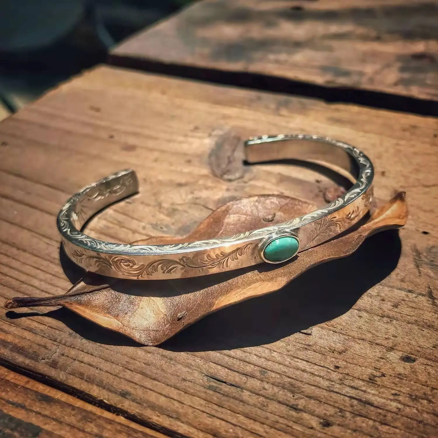 

Indian Men's and Women's Fashion Carved Tang Grass Bracelet, Turquoise 18k Silver 950, Non Eagle See Takahashi Northworks