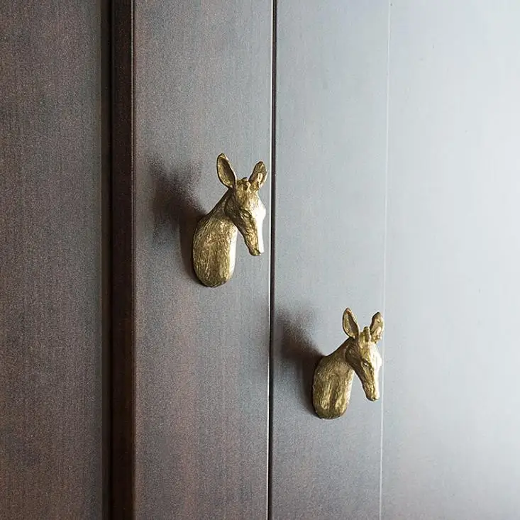 Nordic Style Horse Head Deer Dog Creative Solid Brass Knob Vintage Cabinet Handle Drawer Pull Brushed Brass Color