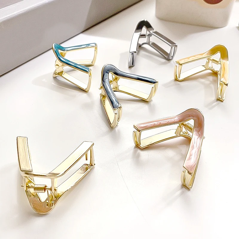 

V-Shaped Hair Claw For Women Alloy Invisible Geometric High Ponytail Grip Claw Clips Barrettes Hair Styling Hair Accessories