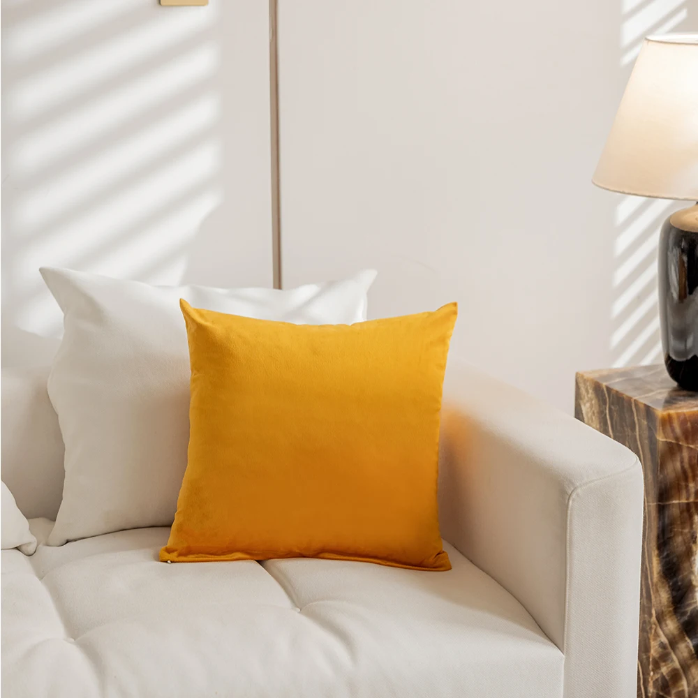 

Наволочка MACT бархатная 40x40 см