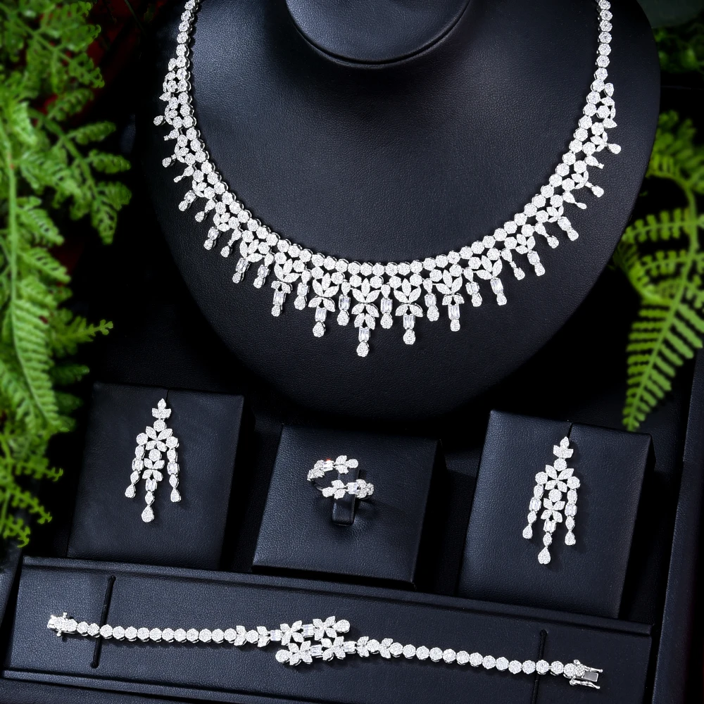 

Soramoore Luxury New Necklace Earrings Bracelet Rings Jewelry Sets 4PCS For Women Indian Nigerian Wedding Jewelery Set Gift