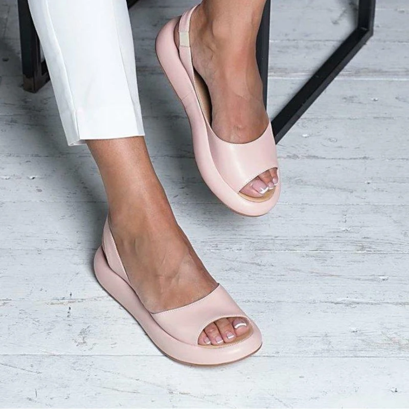 Women's Slippers 2023 New In Summer Slippers Casual Beach Sandals Fish Mouth Open Toe Leather Surface Flat Bottom Sports Sandals