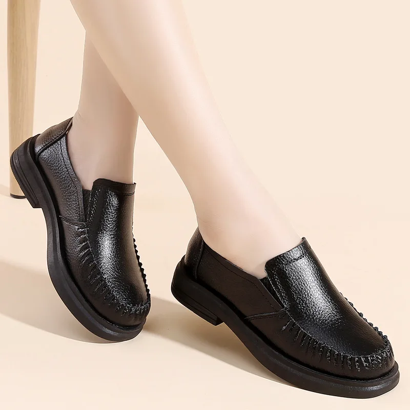 Leather Women Casual Shoes Slip on Flat Shoes Designer Moccasins for Women Loafers Luxury Brand Sneakers Women Tenis Feminino