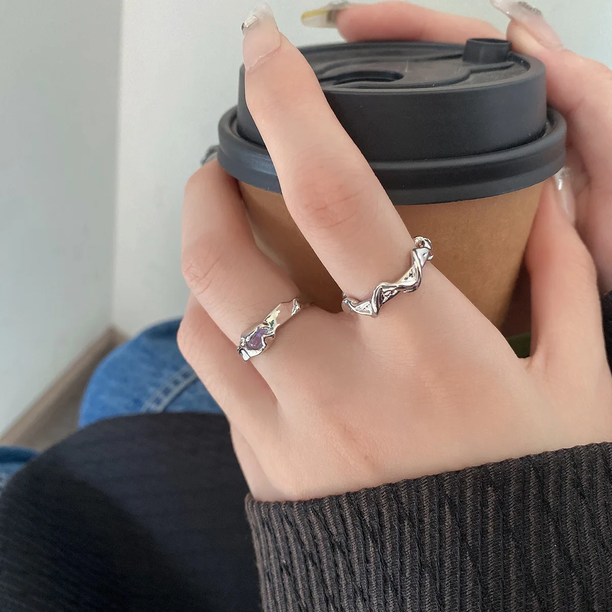 

Moonlight Stone Irregular Ring Wave Geometry Ring Versatile for Men and Women with Adjustable Opening for Light Luxury Gift