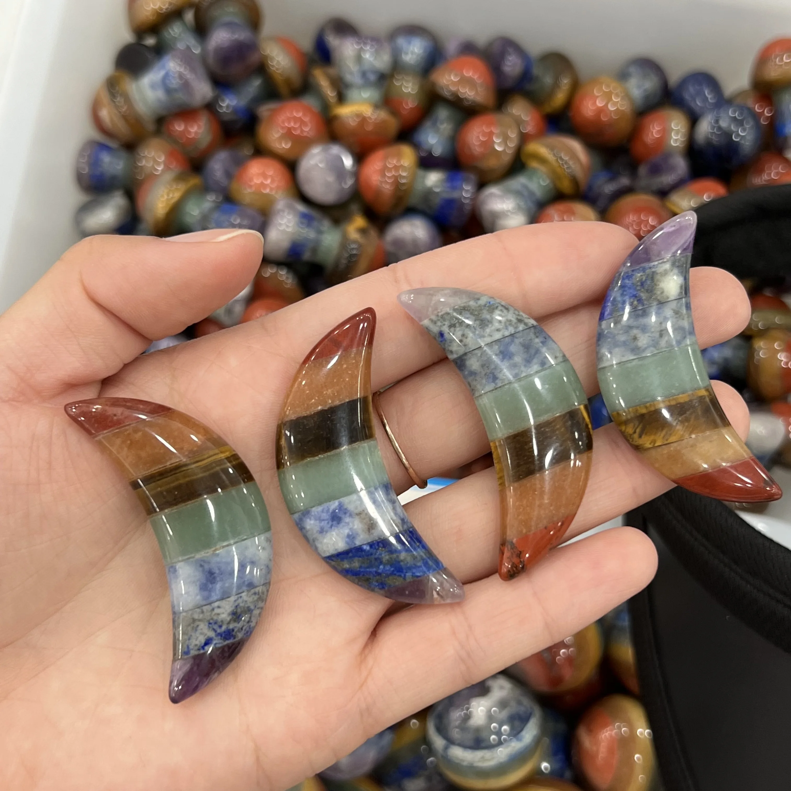 Натуральный кристалл семь чакр терапевтический камень лечебный Форма Луны для