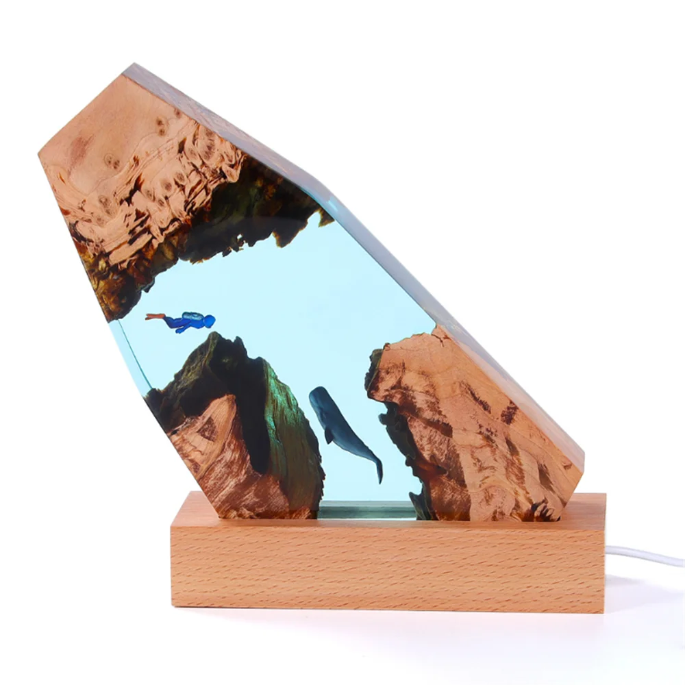 

2023 Fashion Karst Cave Whale Diver Table Decoration Marine Art Crafts Solid Wood Resin Lamp Birthday Gift Jewelry For Friends