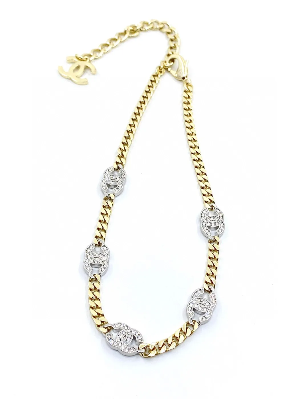 CHANEL Женское ожерелье