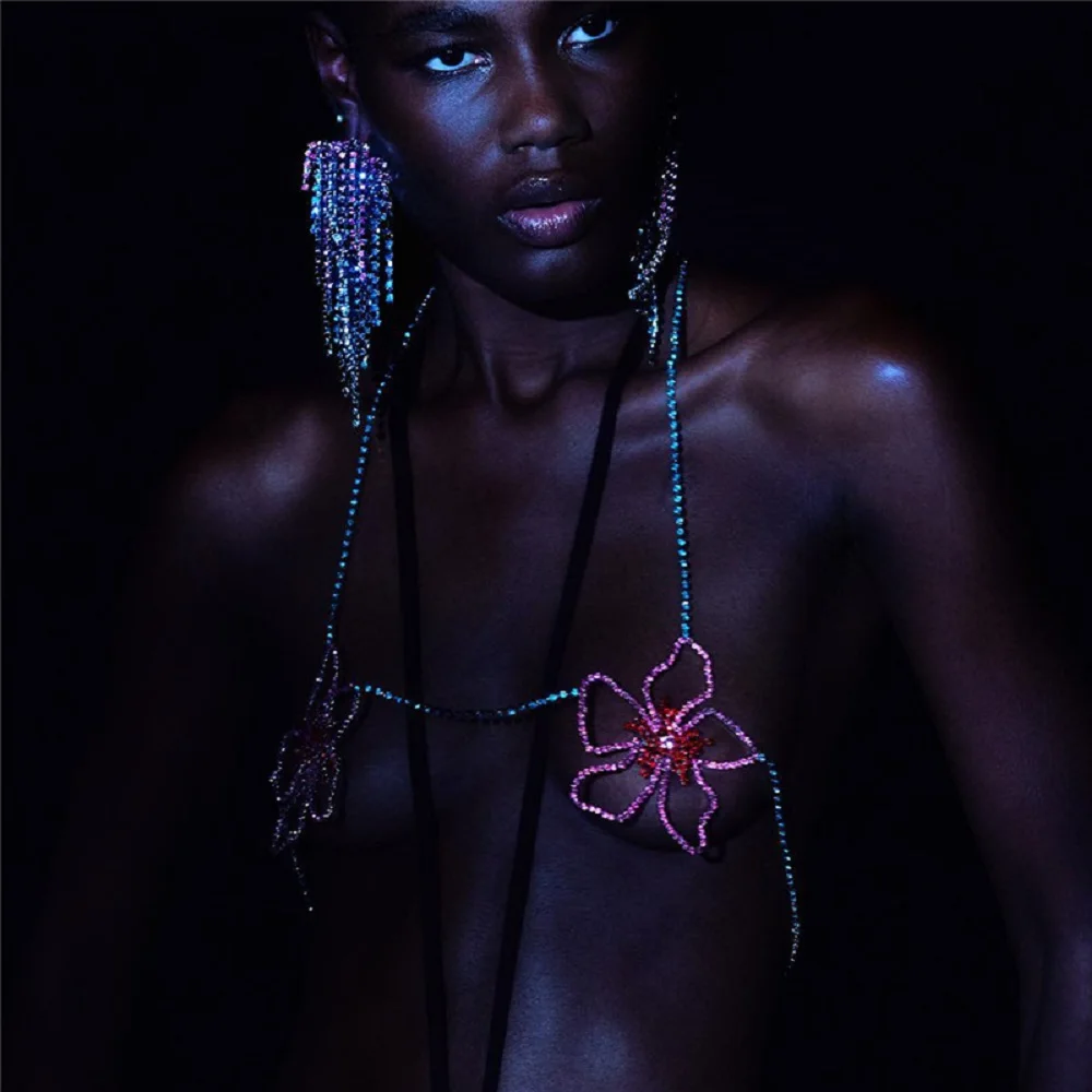 

Women Sexy Fashion Rhinestone Flower Hollowed Out Chest Crystal Sling Body Chain