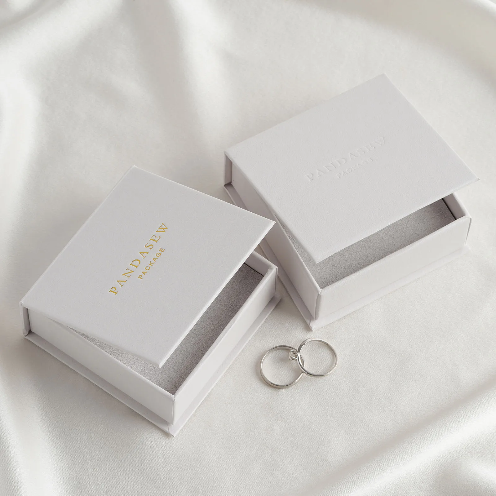 Картонные подарочные коробки с логотипом 20 шт.