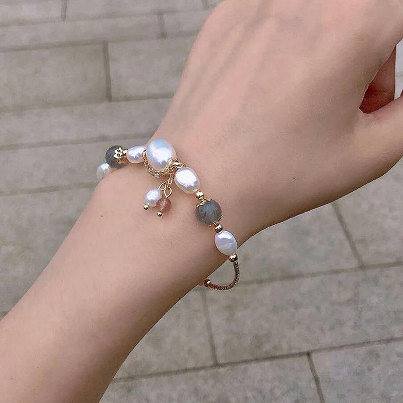 

Женский браслет в стиле барокко