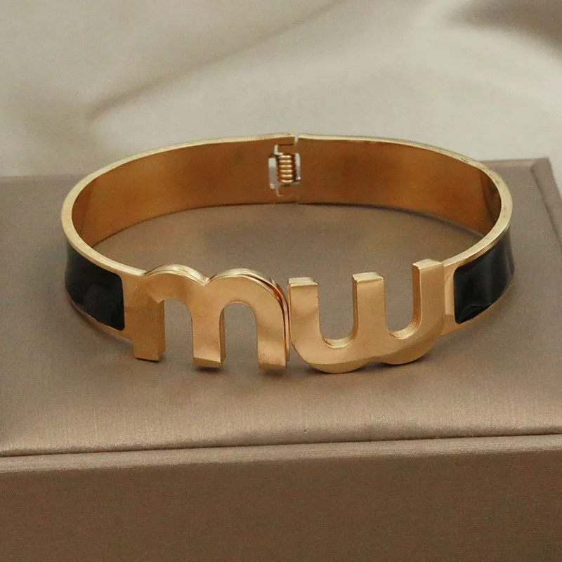 Классический браслет с буквами M из нержавеющей стали для женщин ажурные