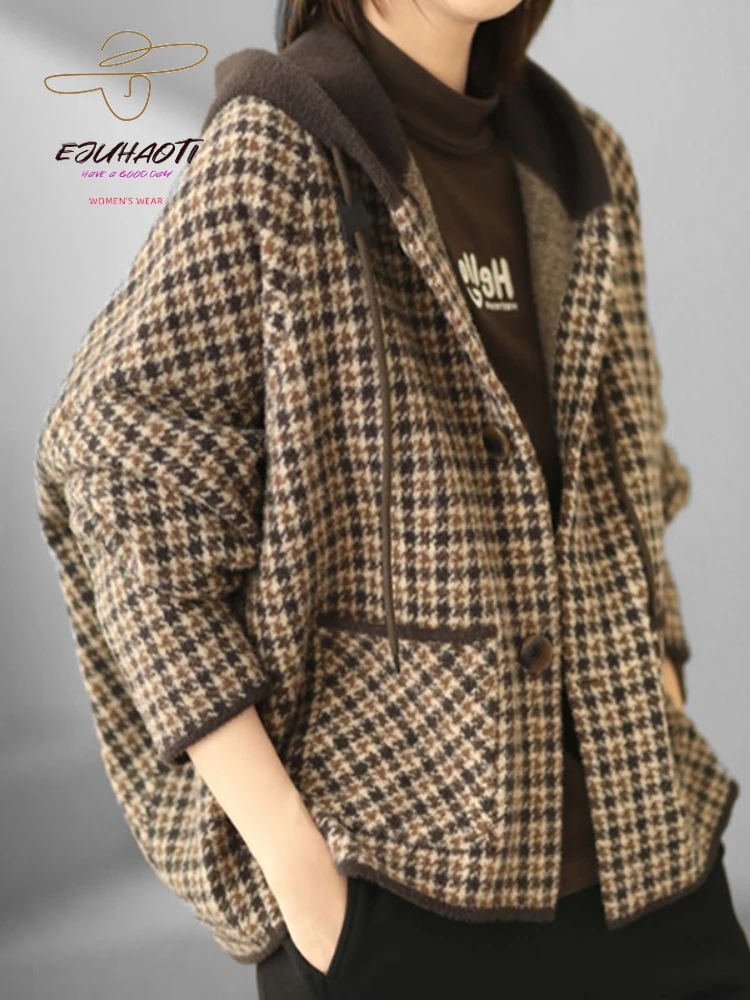 

Women's Jacket Korean Fashion Hooded Lattice Bat Sleeve Coat 2023 Retro Loose Casual Plush Cardigan Woman Clothing Tops