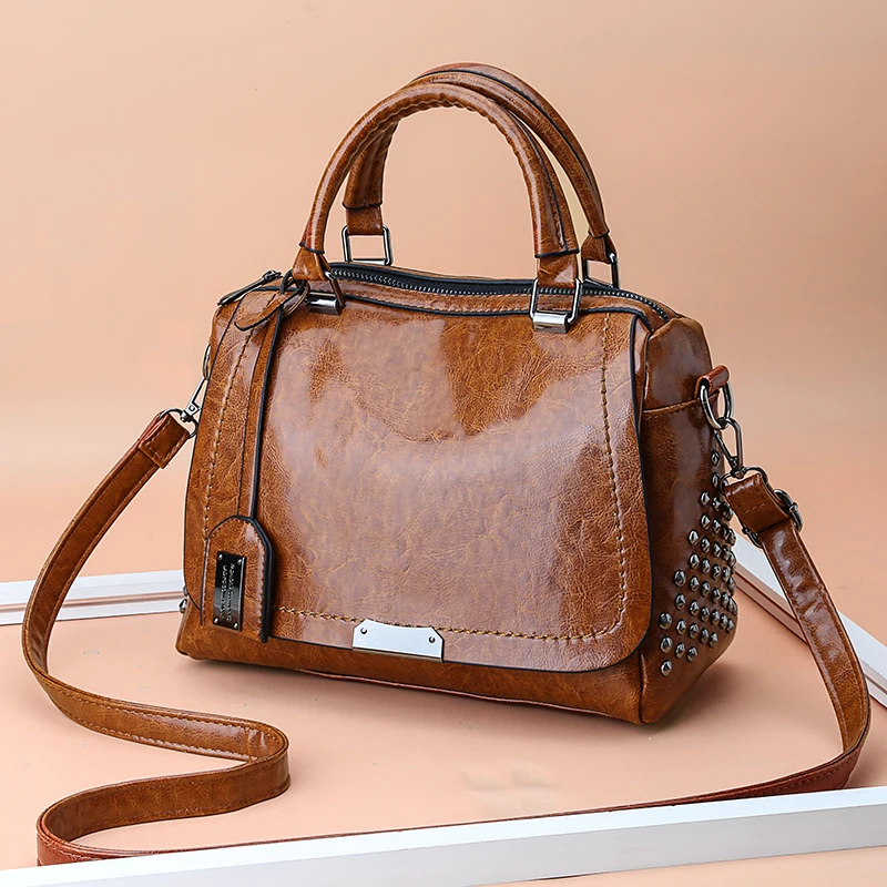 

Rivet Design Vintage Boston Bag for Women Fashion Oil Wax Pu Leather Handbag Female Shoulder Crossbody Bag Tote Bolsos Mujer