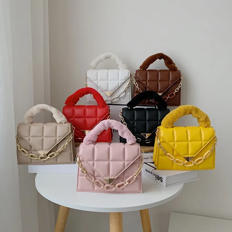 

Plush Handheld Women's Bag 2023 Versatile Women's Bag Large Capacity High Quality BB Lingge One Shoulder Crossbody Chain Bag