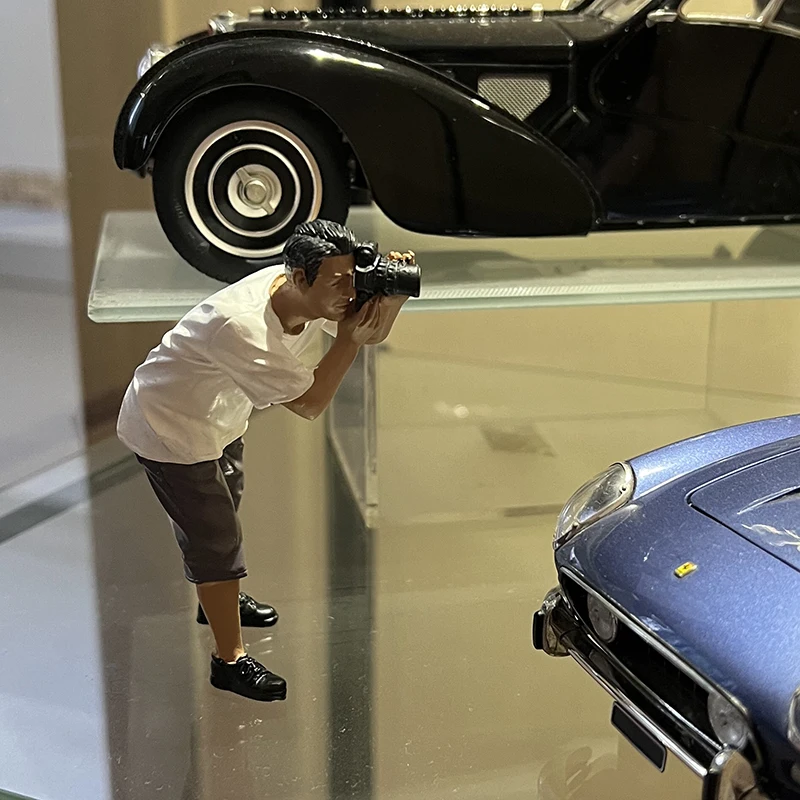 Фигурка фотографа NoEnName_Null 1:18