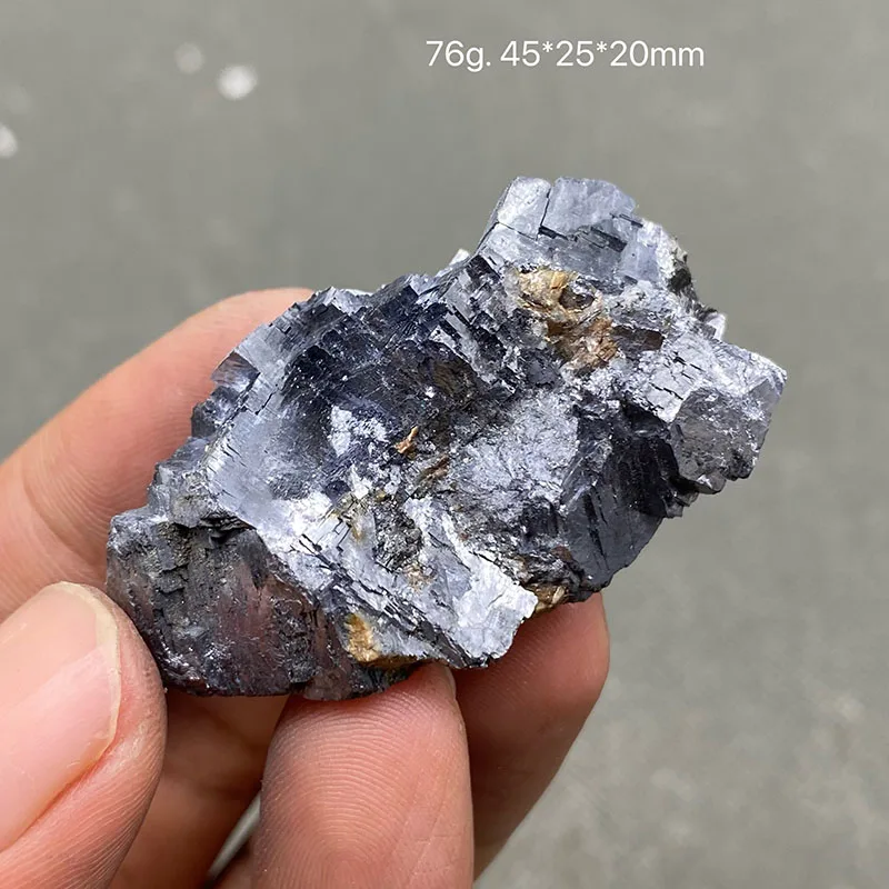 

Коллекционная подвеска из натурального галена TEGSTGKW