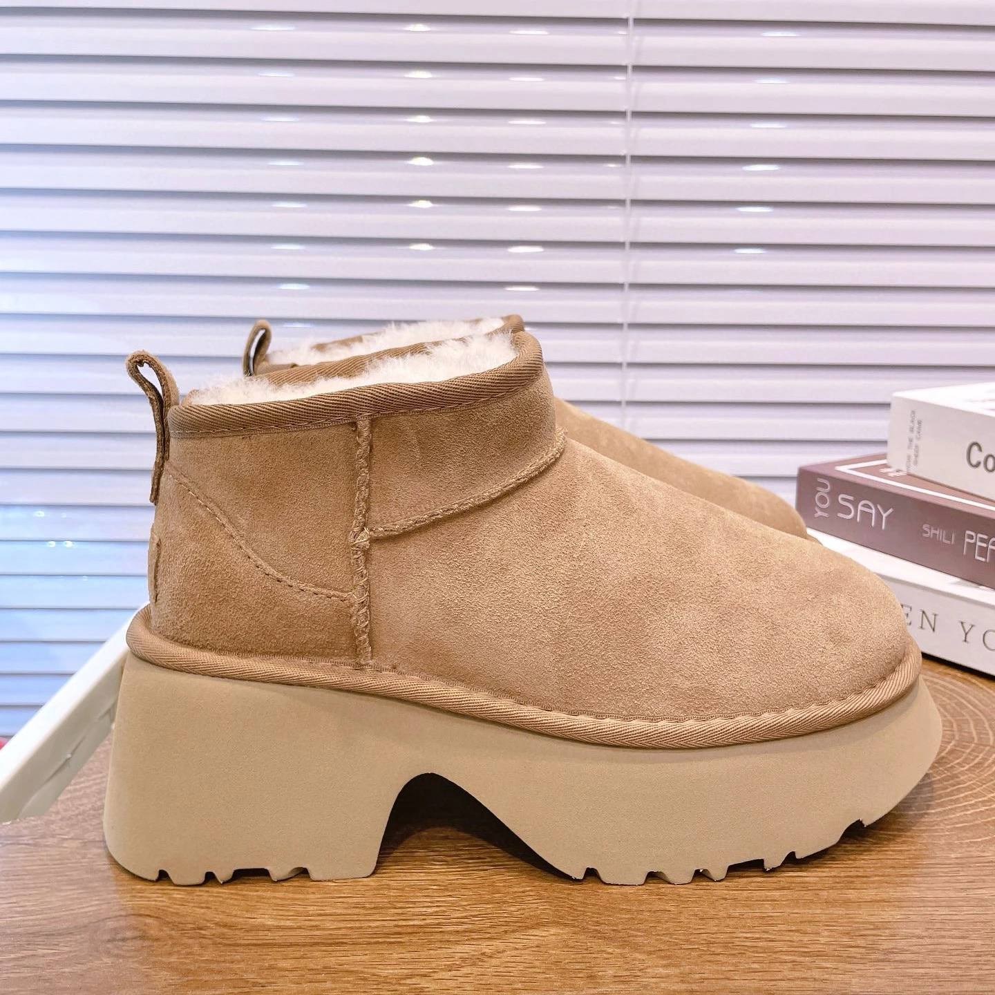 Женские зимние сапоги на танкетке размер 35 - 43 цвет в ассортименте