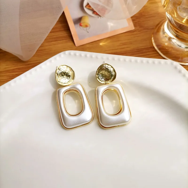 

Design Lady Temperament Statement Earrings Resin Geometric Vintage Korean Earings Luxury Jewelry