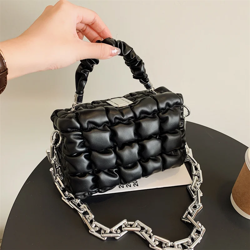 

Women's party bag and classic bag padded box bags for women vintage clutches fashion evening bags with metal chain