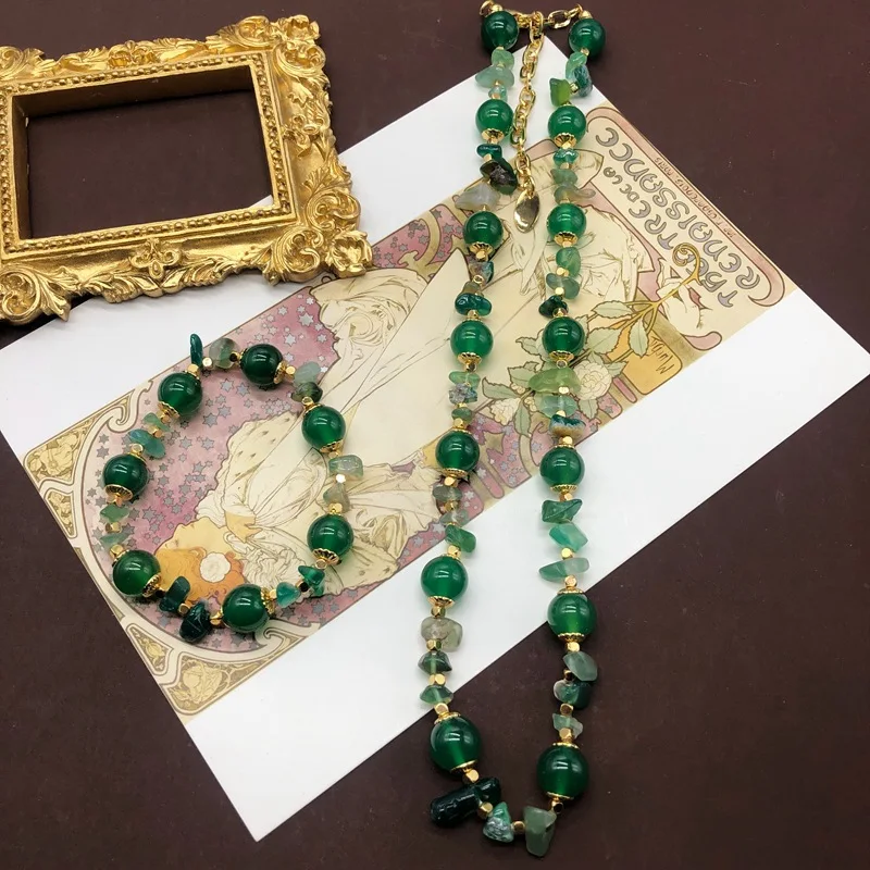

Vintage New Green Gravel Gold Plated Elegant Necklace and Bracelet