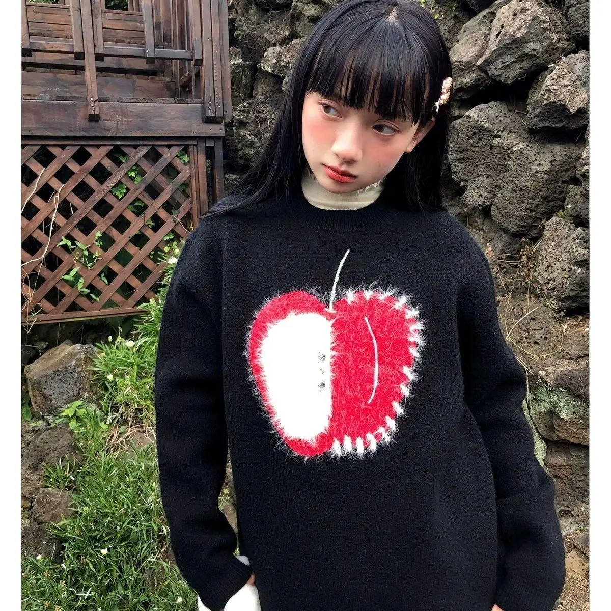 Gaganight женский черный ретро утягивающий свитер с ленивым мультяшным яблоком 2024