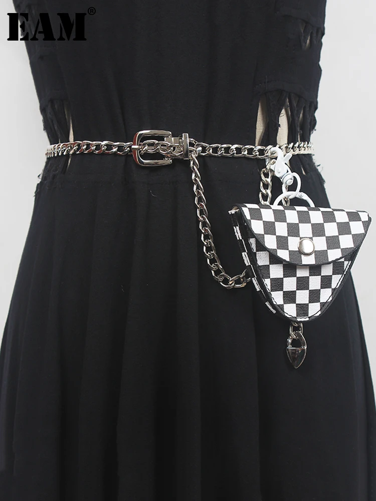 

[EAM] Pu Leather Plaid Mini-bag Chain Long Belt Personality Women New Fashion Tide All-match Spring Autumn 2022 1DE7004