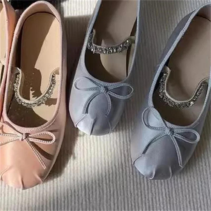 Туфли женские на цепочке с кристаллами квадратный носок узлом-бабочкой