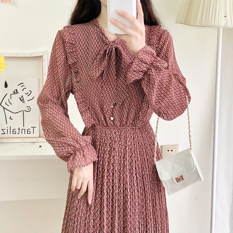 

Vintage Floral Long Dress Women Spring Korean Style O-Neck Long Sleeve Pleated Chiffon Dresses Female Elegant Party Vestidos