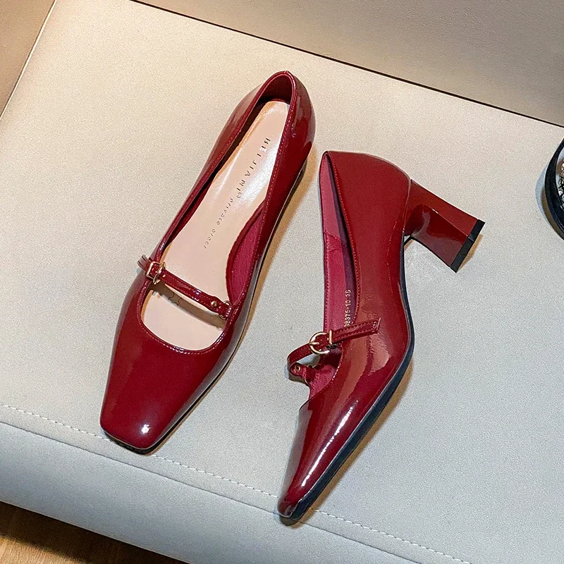 2024 Женская обувь Мэри Джейн Женские модные модельные туфли-лодочки на высоком