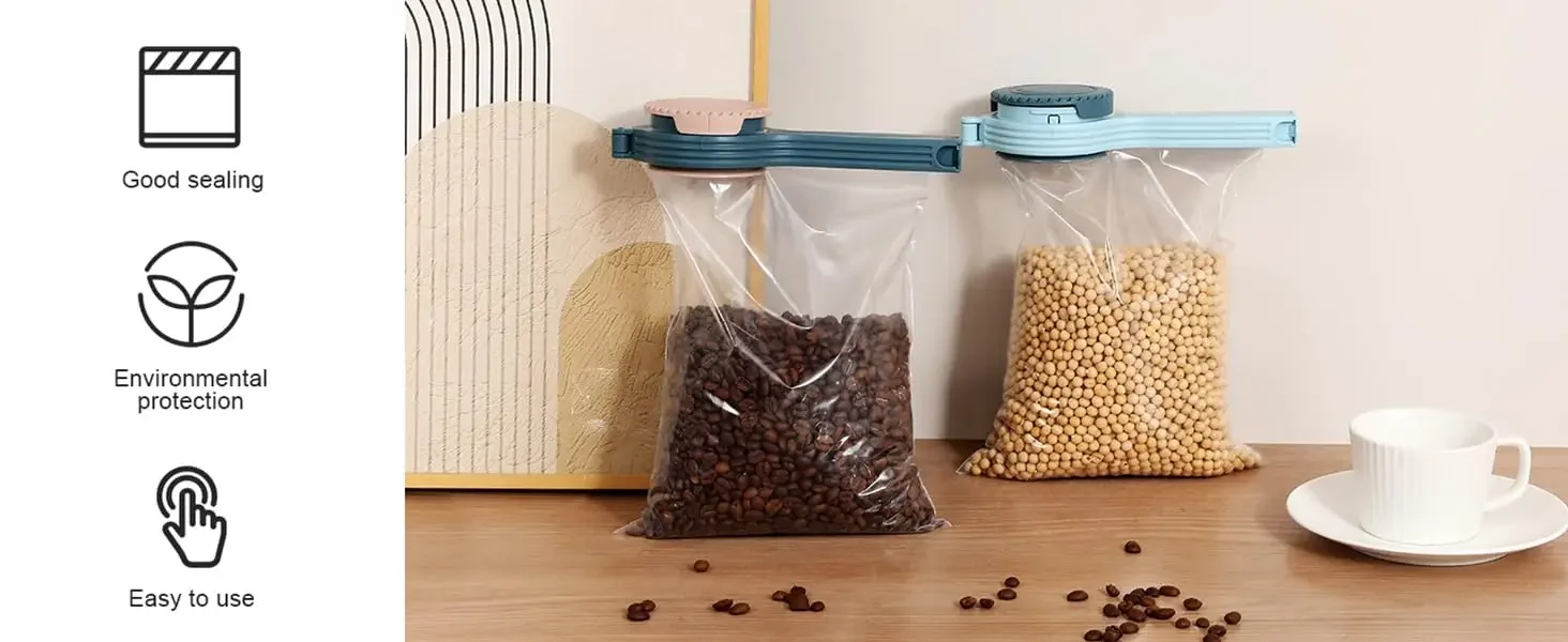 Food clip set with Pour Spout