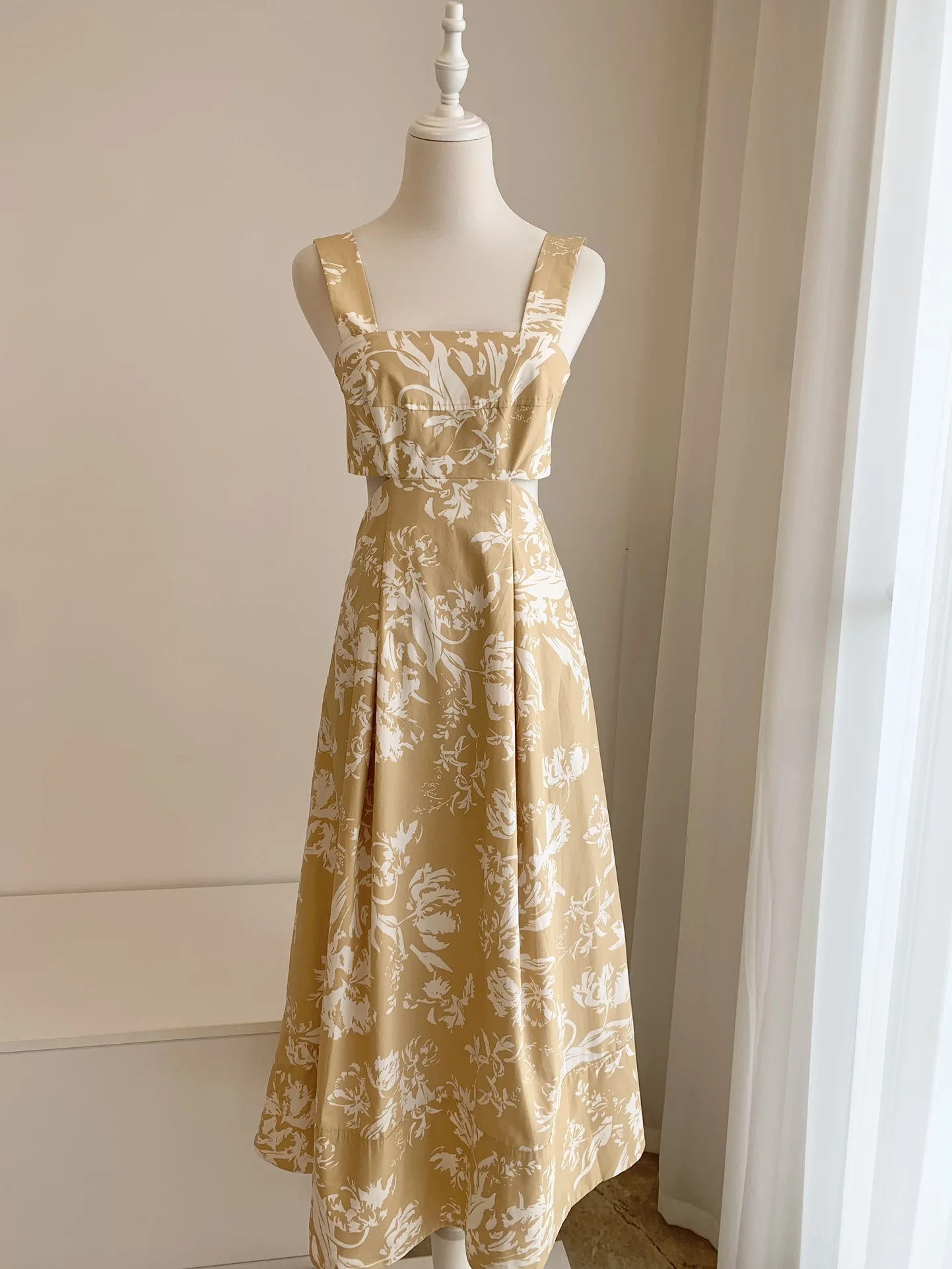 

New green cotton yellow slip dress