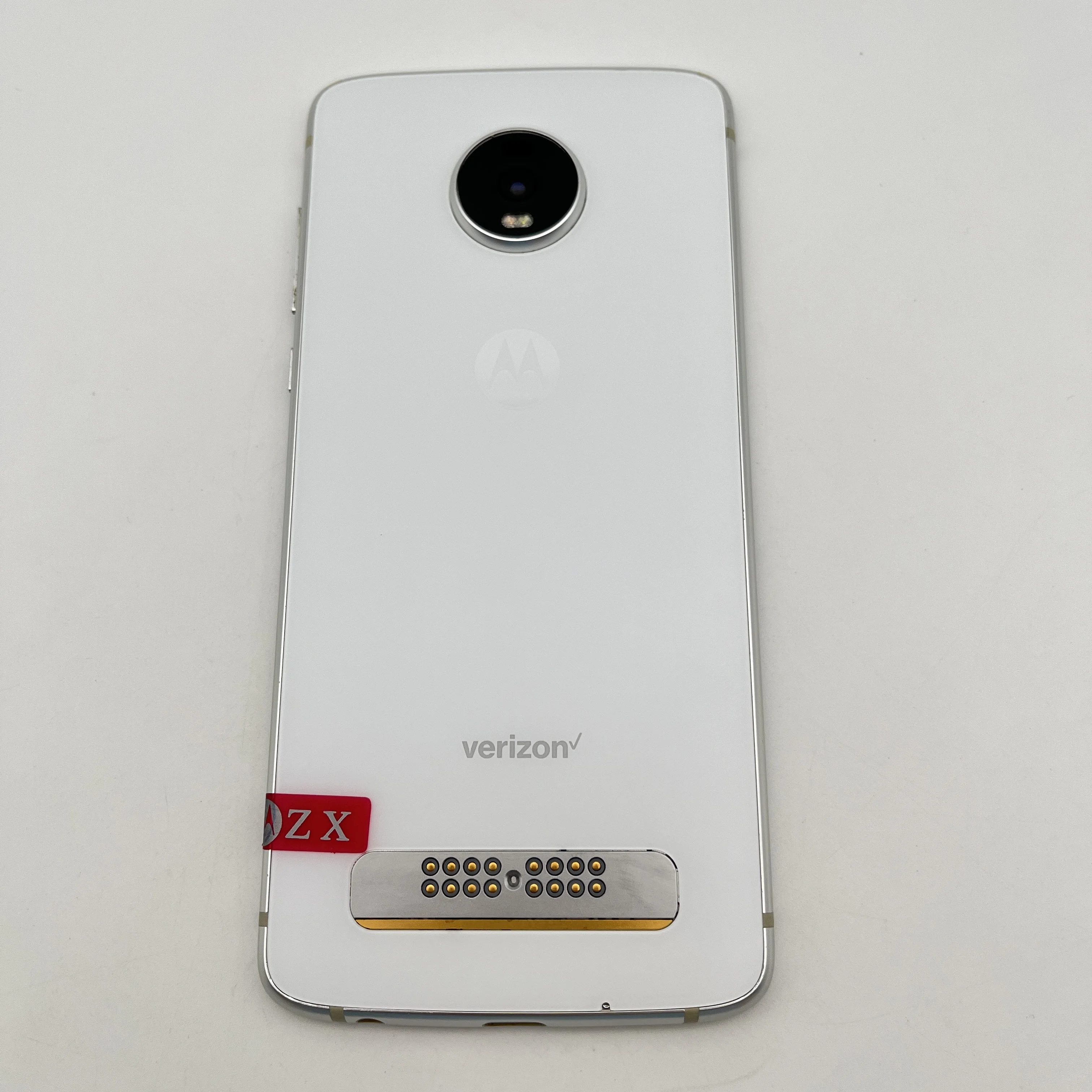 Фото Оригинальный разблокированный смартфон Motorola Moto Z4 XT1980 One Sim, 4 ГБ ОЗУ, 128 ГБ ПЗУ, восьмиядерный, 48 МП, 6,4 дюйма, 3600 мАч, Android 9 NFC, FM №3