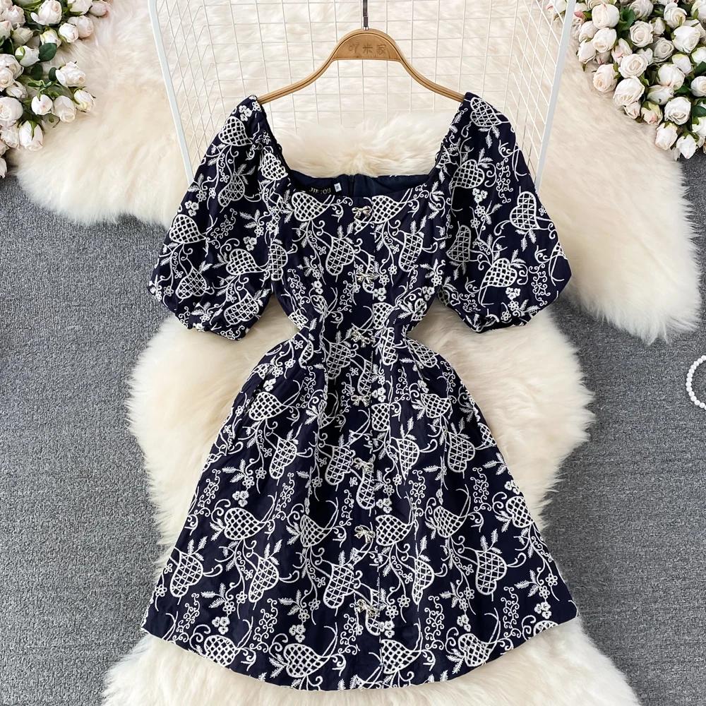 

First Love Marmalade Dress Summer French Retro Temperament Square Collar Bubble Short Sleeve Waist Embroidery A-line Dress