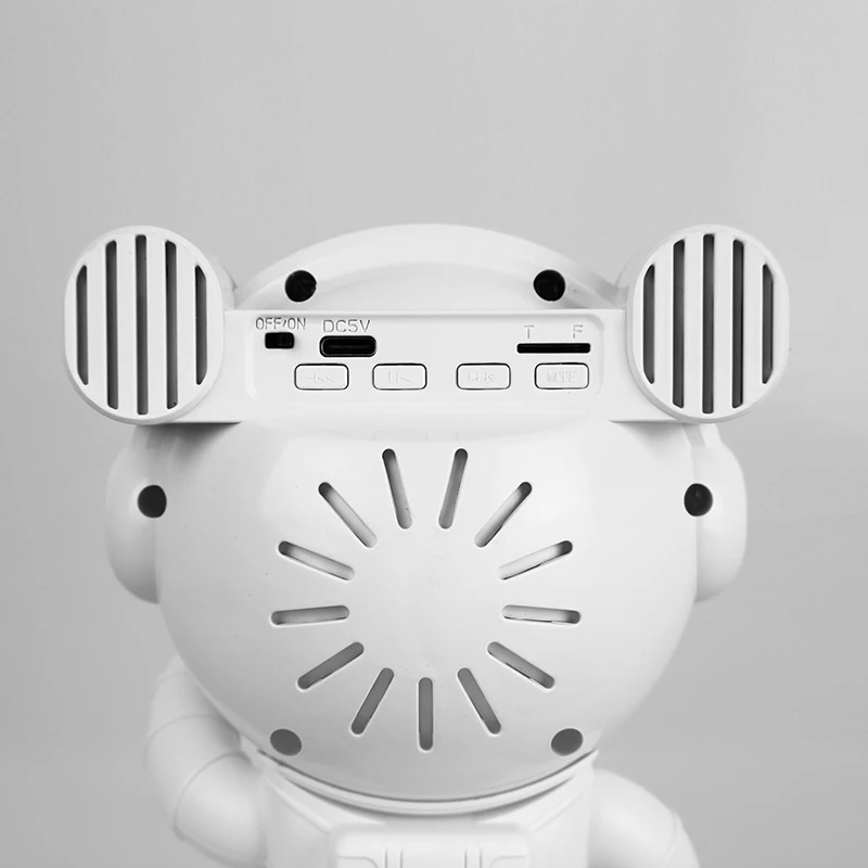 проектор в виде космонавта