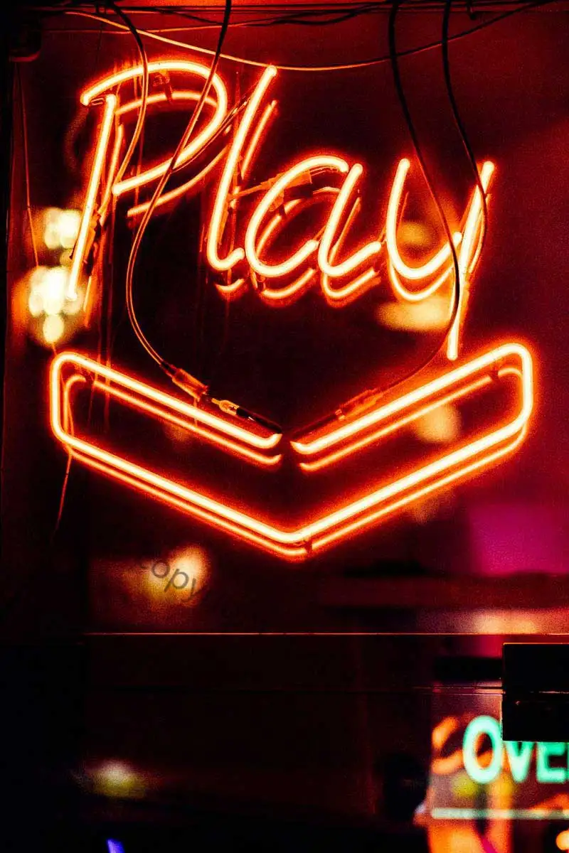 

Настенный декор «Play With Me», украшение для комнаты, Ретро винтажные металлические вывески, неоновая вывеска для мужчин, пещера, кафе, паба, дом...