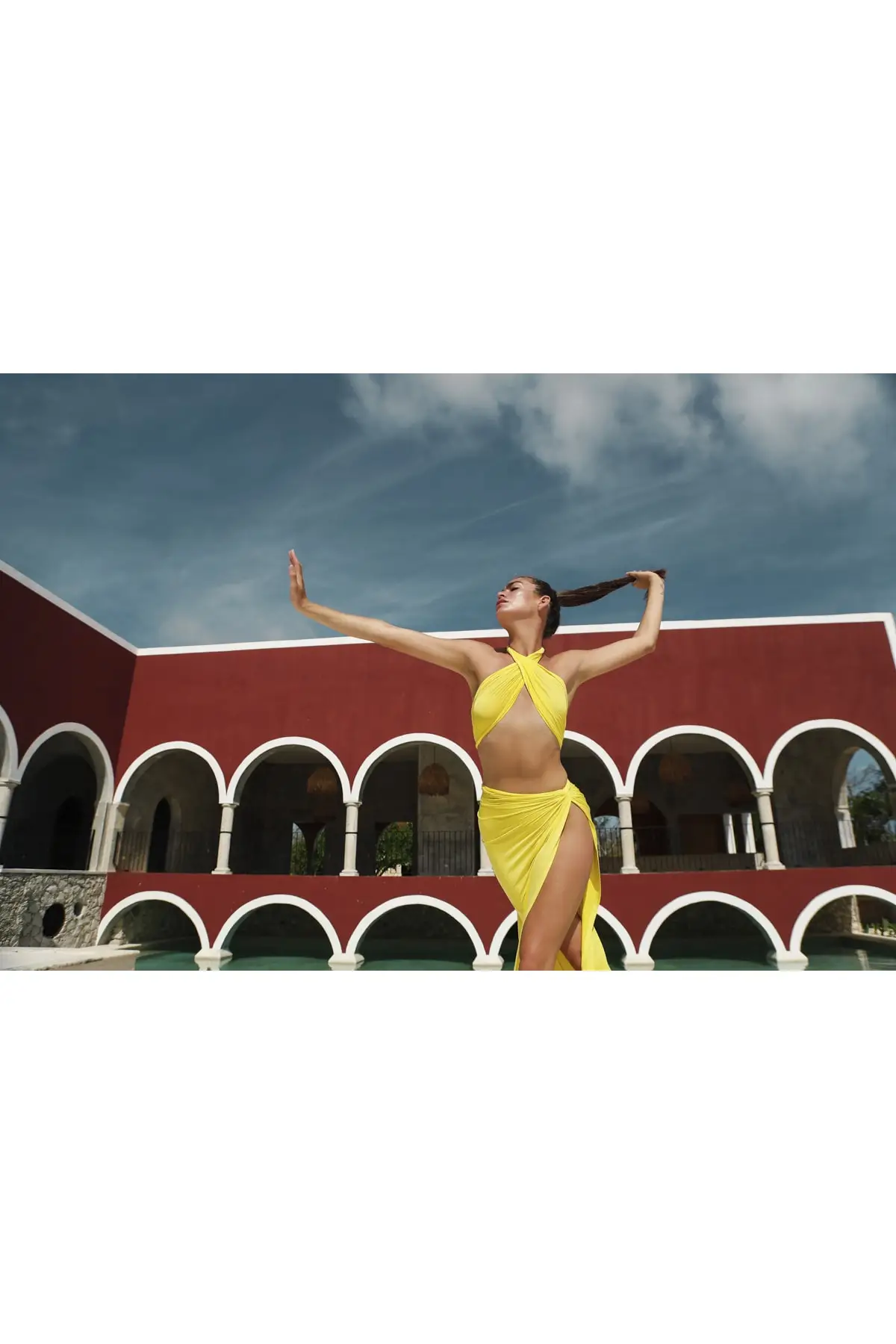 Рисунок 3 - Женское парео без ограничений желтая