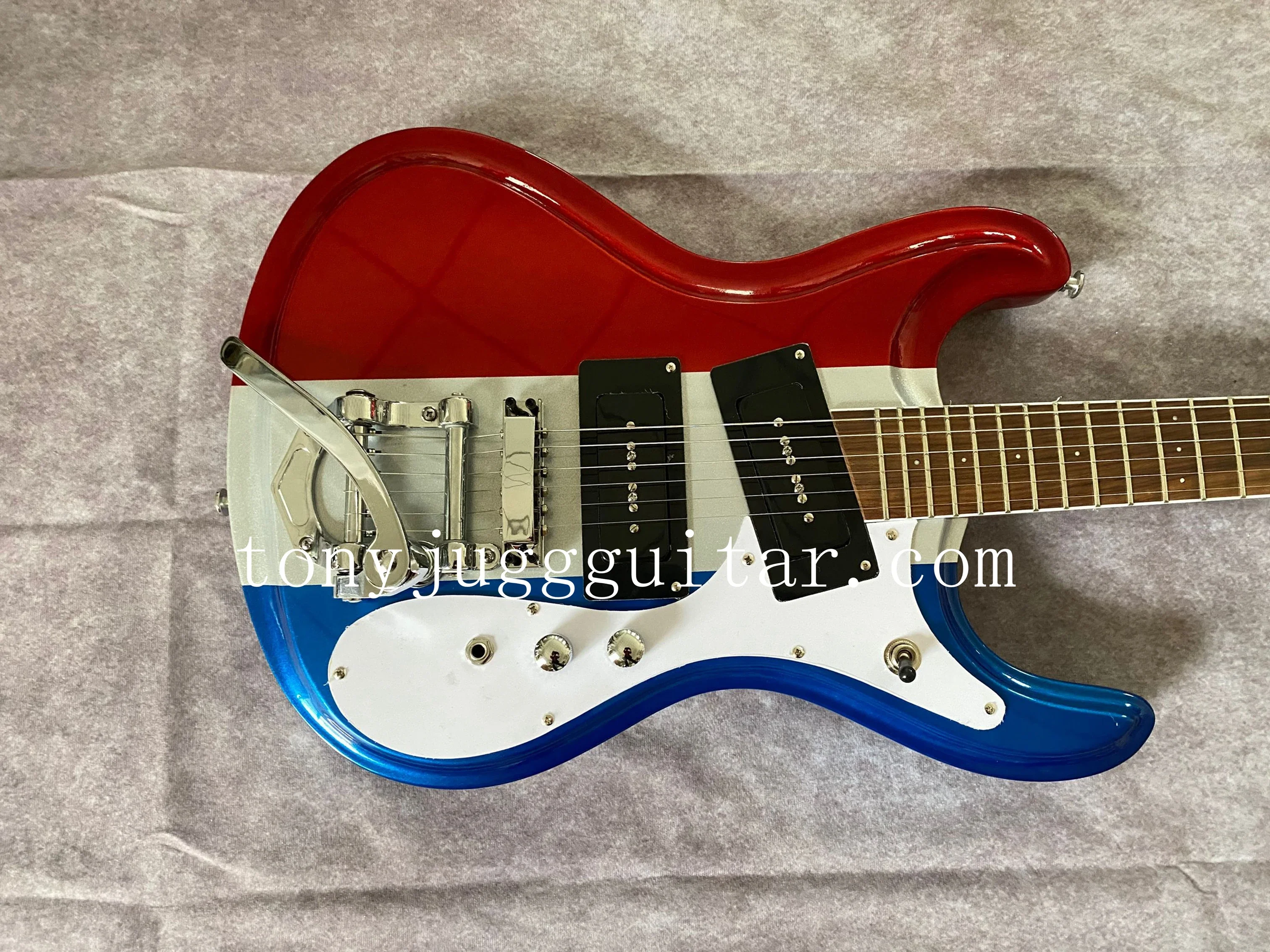 

Johnny Ramone Signature Mosrite Venture 1966 Metallic Red & Blue Electric Guitar Bigs Tremolo Bridge Dark Aqua White Pickupgard