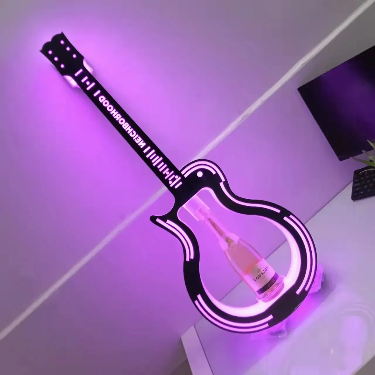 Пользовательский логотип светодиодный бутылка в форме гитары Presenter Glorifier