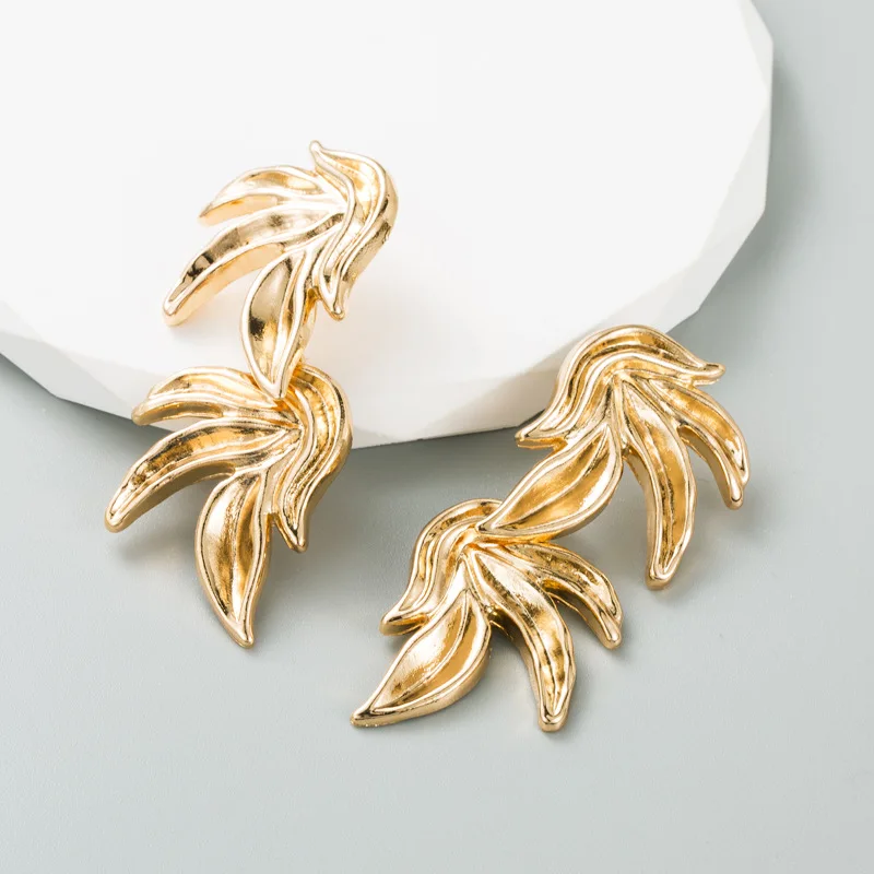 

Bohemia Gold Leaf Shape Stud Earrings for Women Boho Simple Earrings