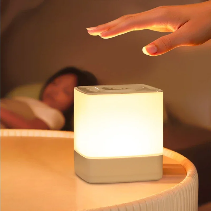 

Touch the small night light, bedroom atmosphere light, wake up and sleep at night, eye protection LED bedside light, sleep light