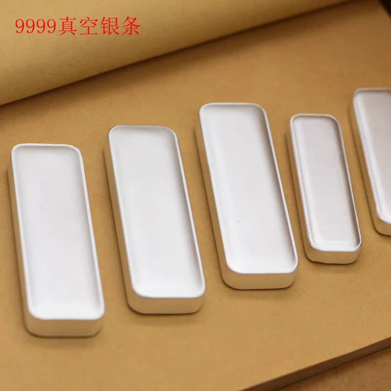 Рисунок 2 - Серебряный слиток высокой чистоты с штампом