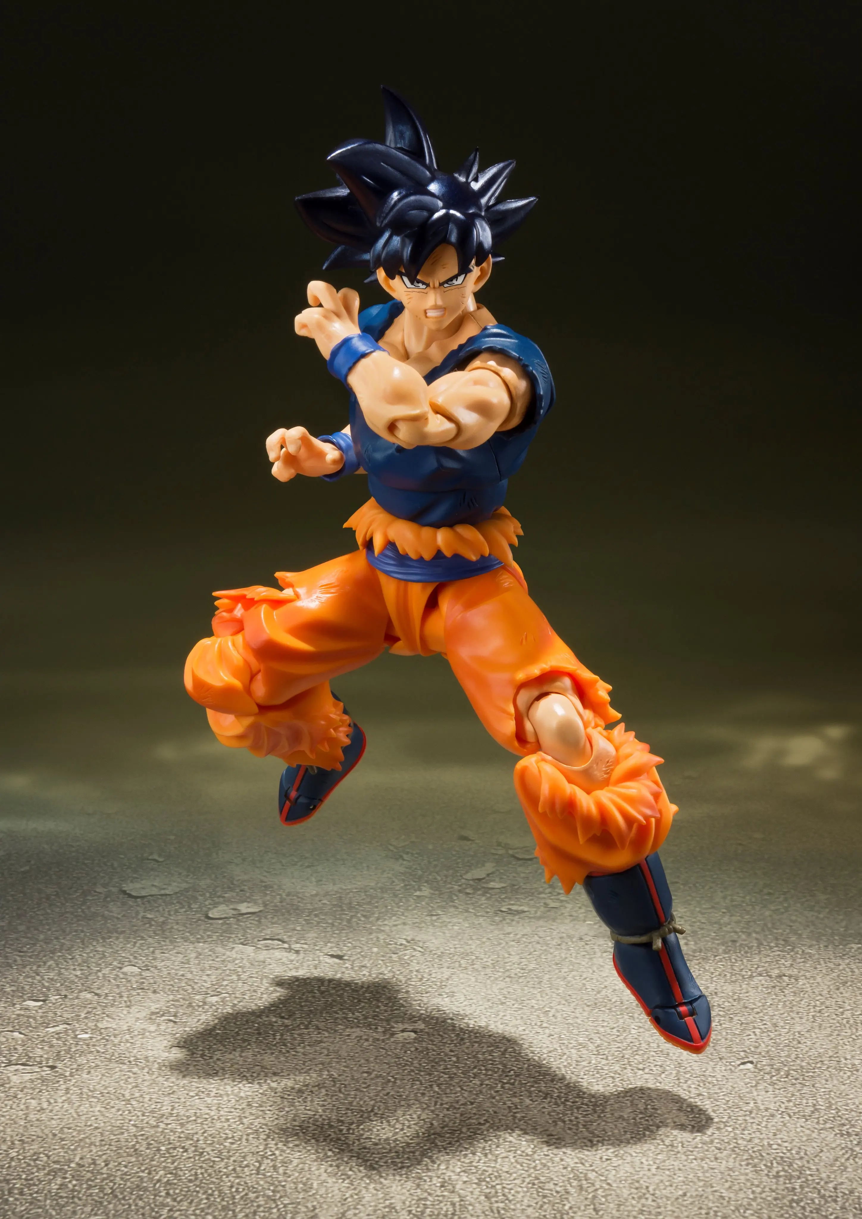 В наличии BANDAI SHF Драконий жемчуг супер S H фигуртс герой ограниченный SSJ2 Гоку